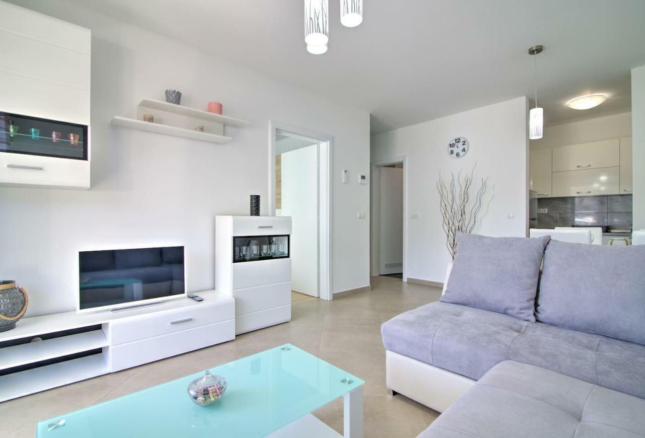 Apartment Waves-Villa Sunce Senj  Extérieur photo